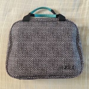 Burton Toiletry Kit Barely Used